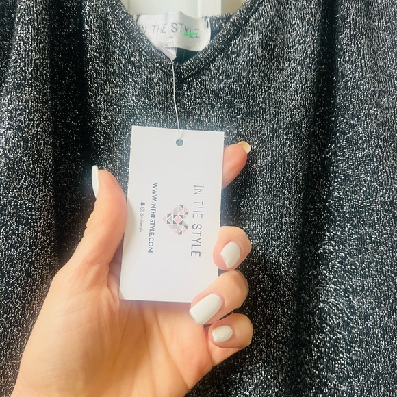 NWT gorgeous metallic size 10 In The Style Black and Silver Dress. - Picture 6 of 7